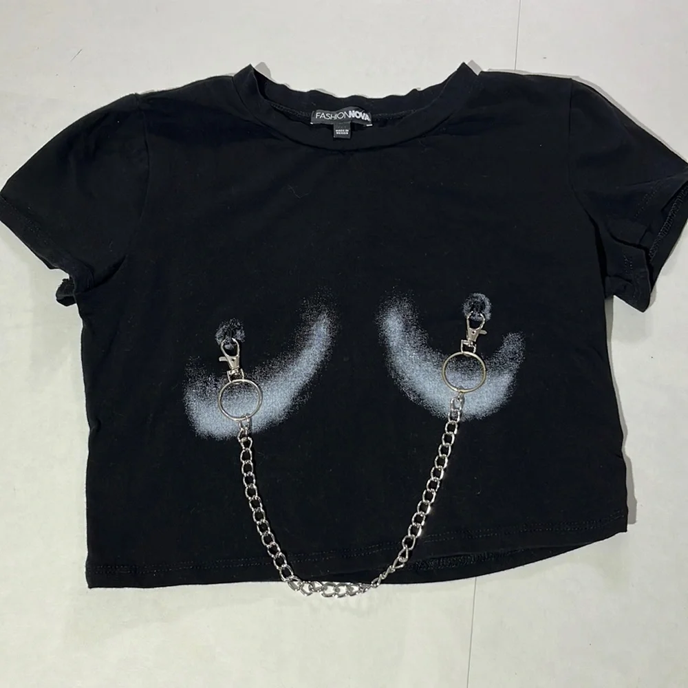 Fashion Nova Nipple Ring cropped chain top t-shirt tee medium goth punk